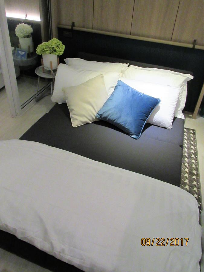 Azure Urban Beach Resort Manila By Radlett Exterior photo